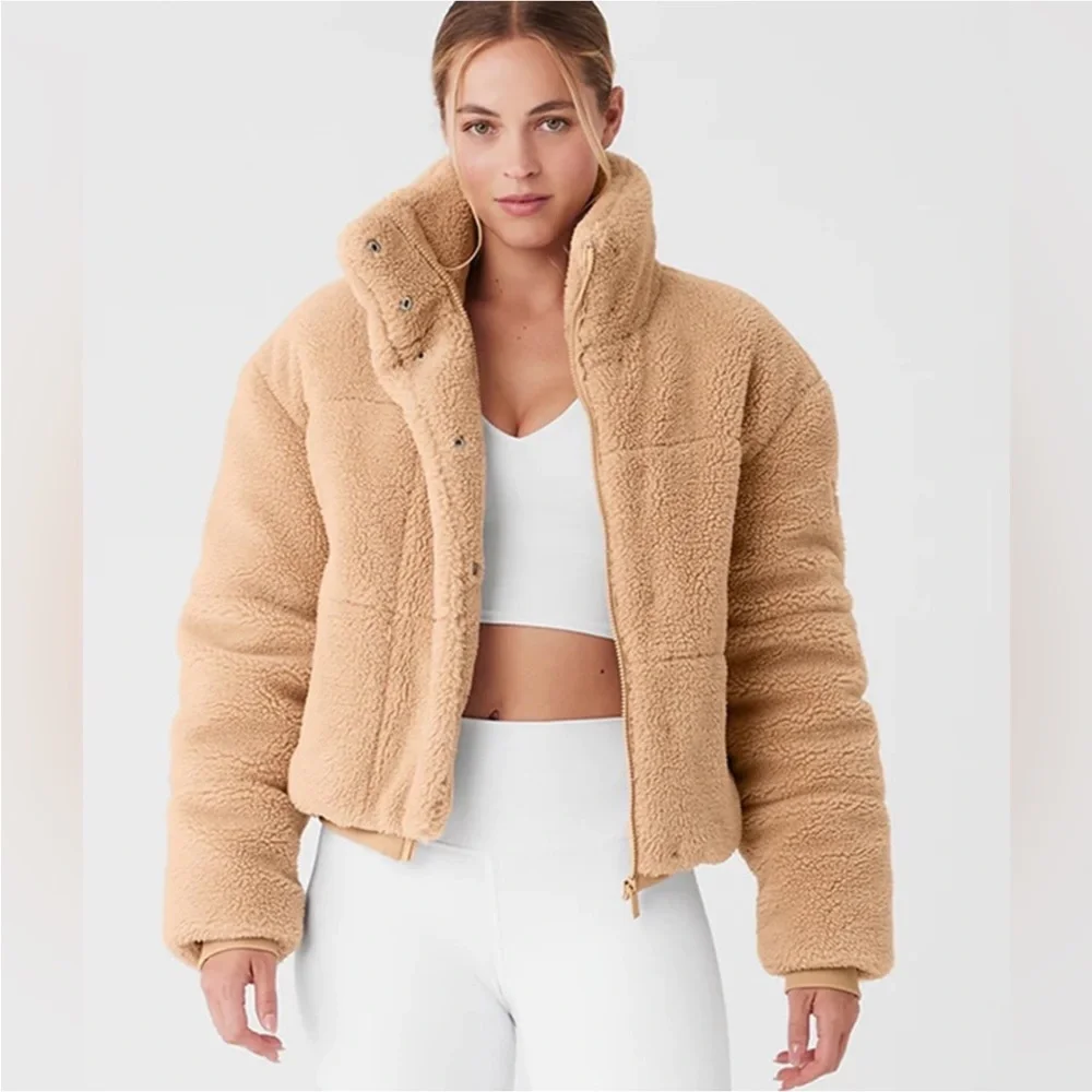 Alo Sherpa Snow Angel puffer (FINALPRICEDROP ) - Picture 2 of 11